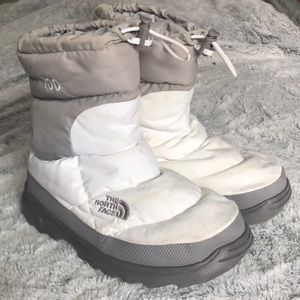 The North Face White & Gray Moon Boot